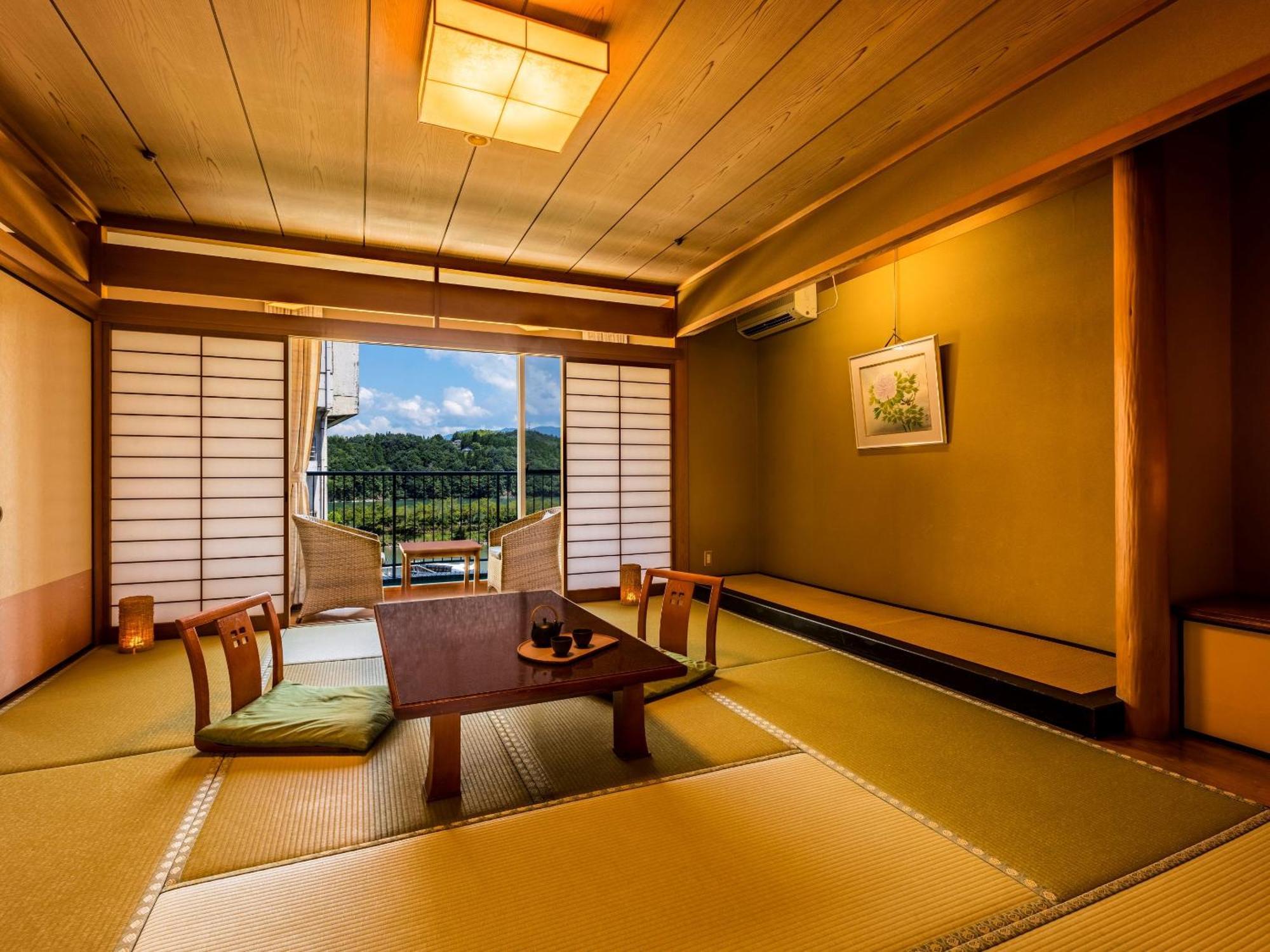 Hotel Ooedo Onsen Monogatari Enakyo Habitación foto