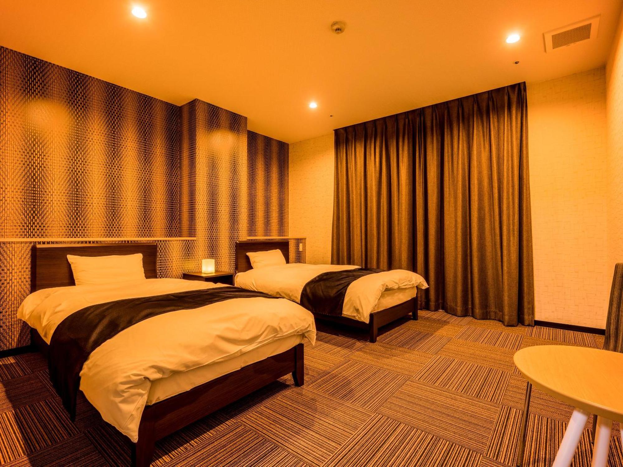 Hotel Ooedo Onsen Monogatari Enakyo Habitación foto